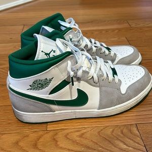 MENS AIR JORDAN RETRO 1